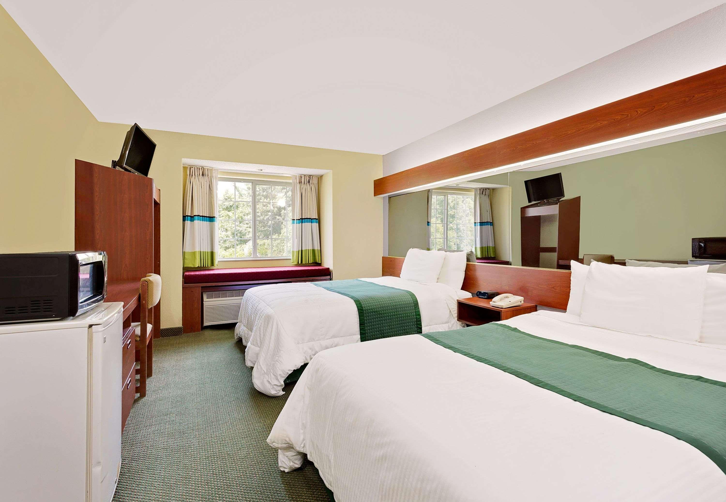 Microtel Inn & Suites By Wyndham Thomasville Exterior foto